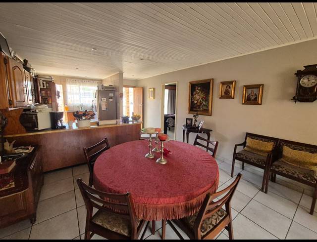4 BEDROOM TOWNHOUSE FOR SALE IN VANDERBIJLPARK SE 1